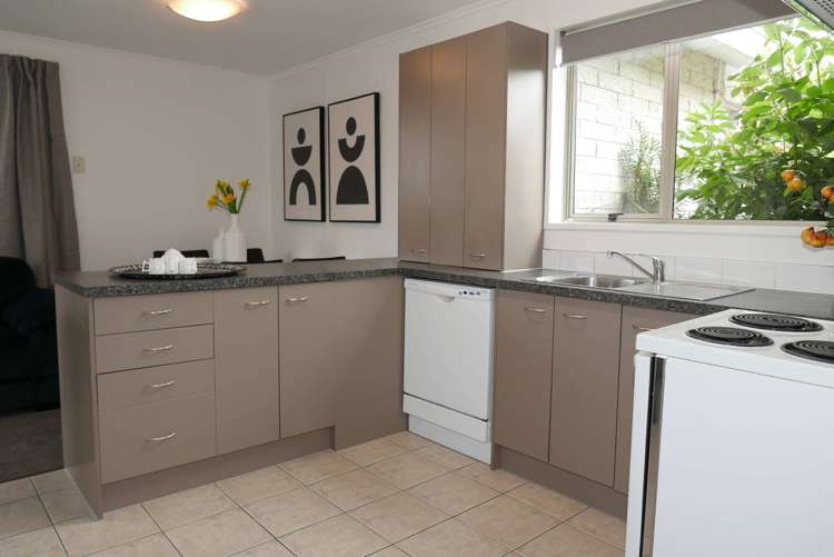 7 Omega Place Casebrook_8