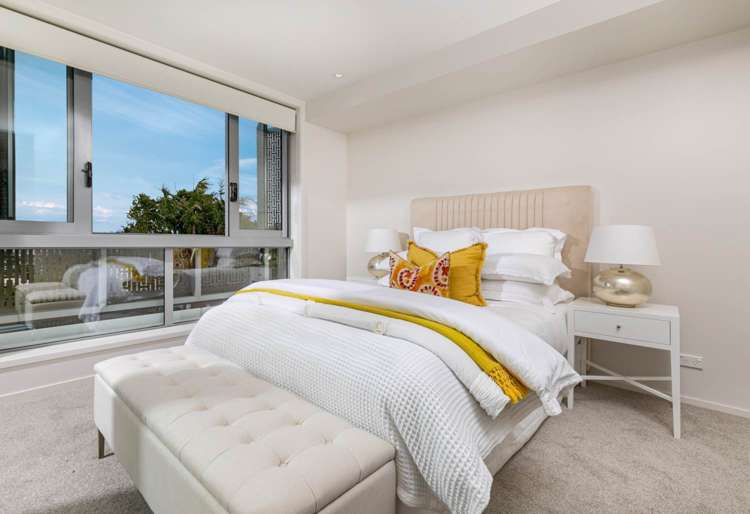 102/585 Beach Road Rothesay Bay_8