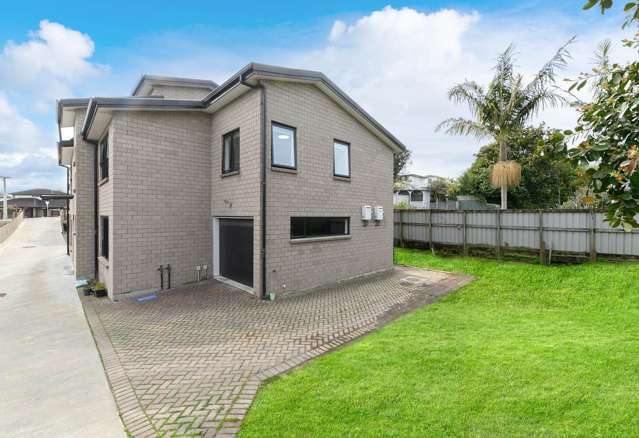 4bed near new flat