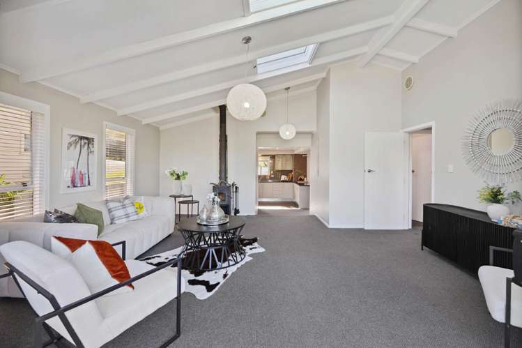 19 Beach Road Mellons Bay_15