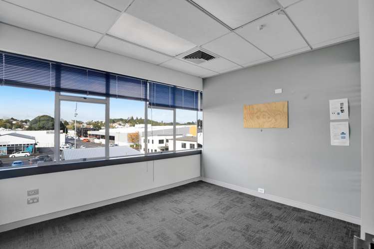 214 Devon Street East New Plymouth_5