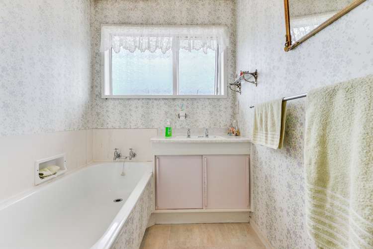 5a Leong Avenue Dinsdale_14