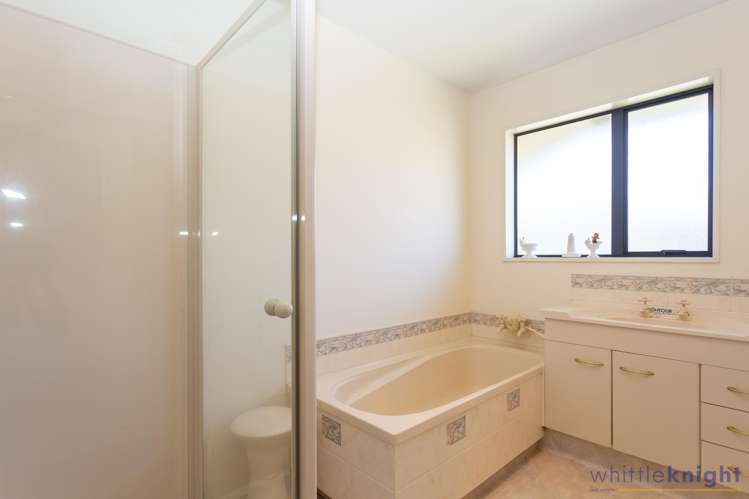 27 Showgate Avenue Sockburn_9