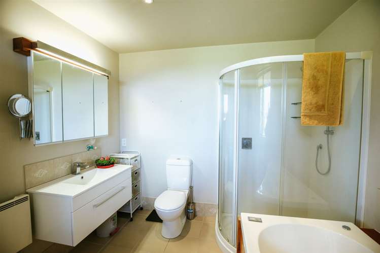 17 Balneaves Lane Albert Town_21