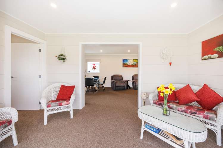 55 Edinburgh Terrace Foxton Beach_5