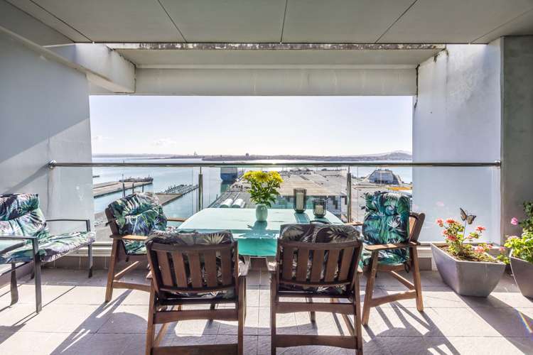 1514/2 Beach Road Auckland Central_5