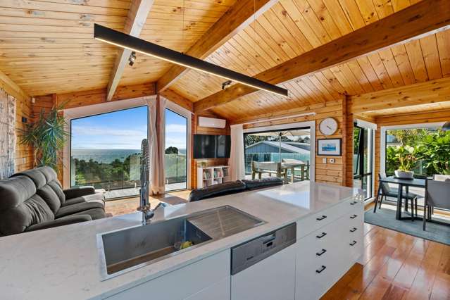 3 Edwin Mitchelson Road Muriwai Beach_3