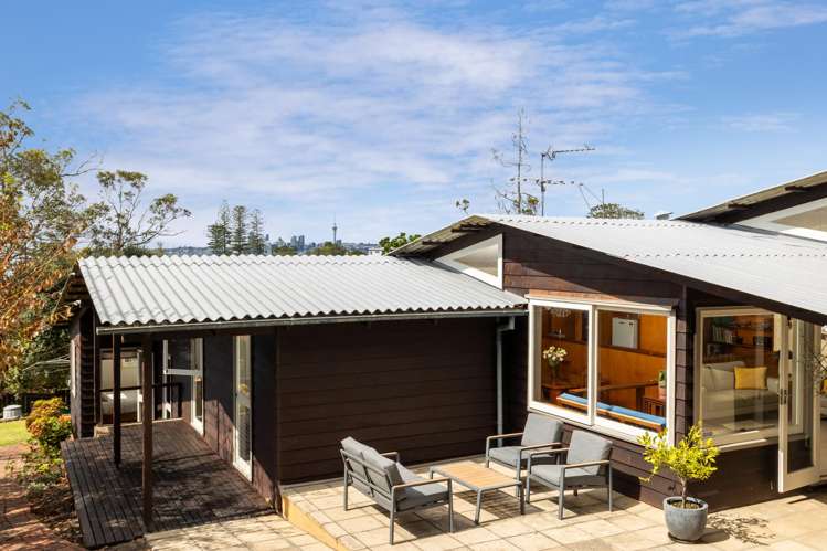 26 Martin Crescent Northcote_34