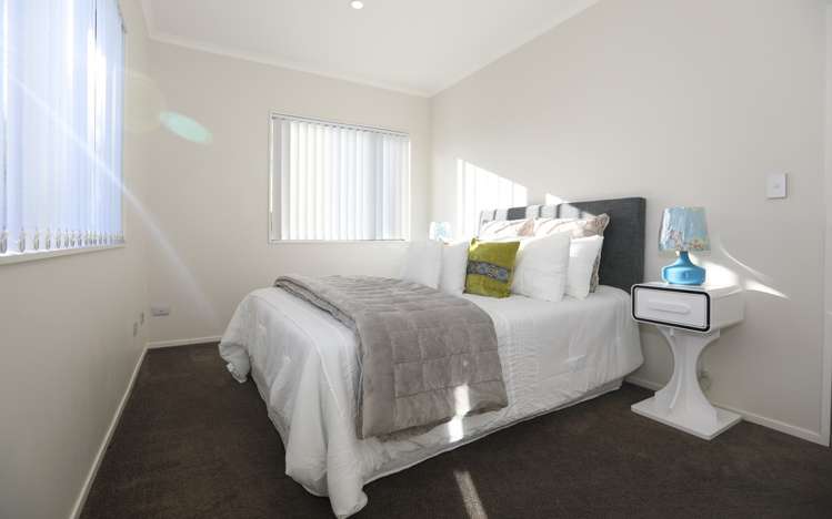 50 Arrowsmith Drive Clover Park_13