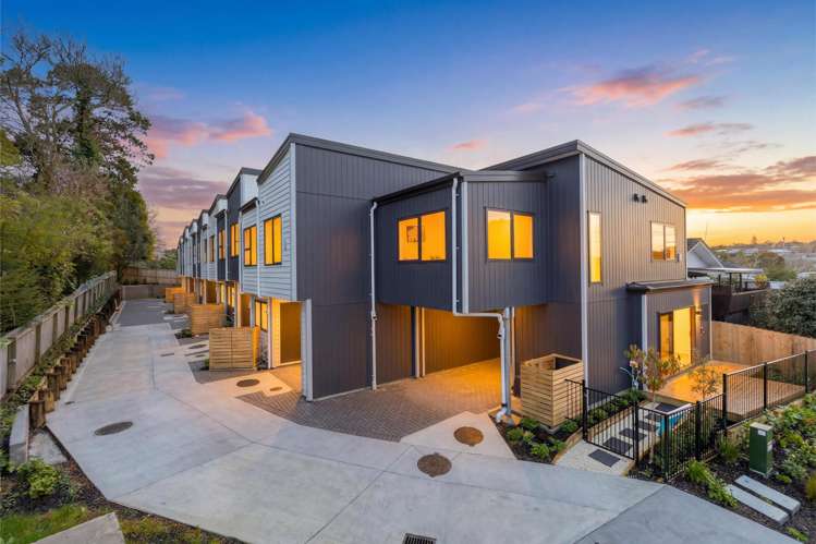 5/114 Don Buck Road Massey_2