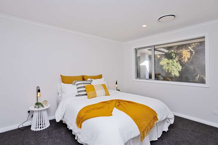 92 Blairlogie Close Otatara_11