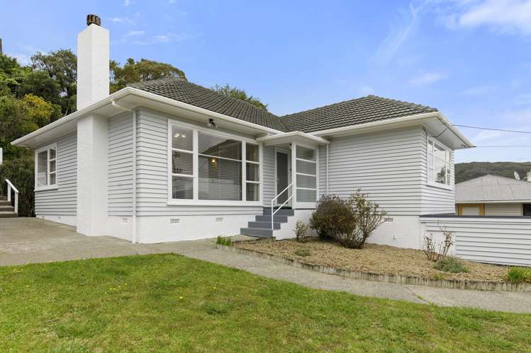 214 Waddington Drive Naenae_20