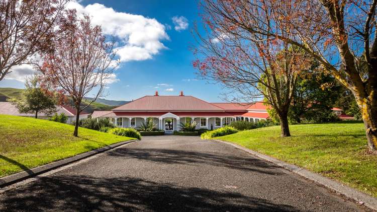 'Cape South' - 55 Waipuka Road Waimarama_9