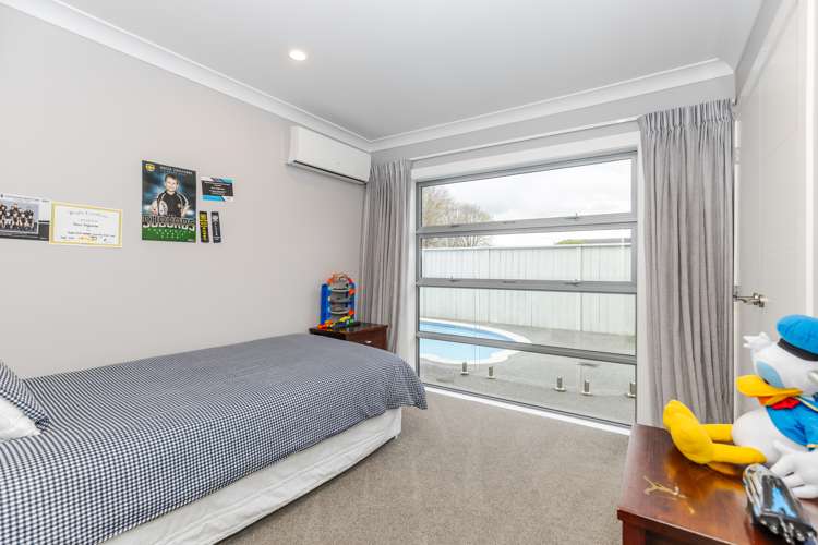 54 Chedworth Avenue Chedworth_23