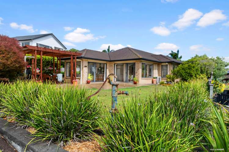 20 Columbia Crescent Beachlands_2