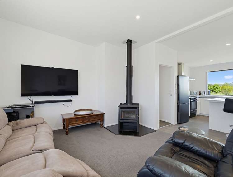 84 Racecourse Road Waipukurau_9
