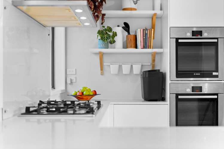 101 Waitakere Road Waitakere_13