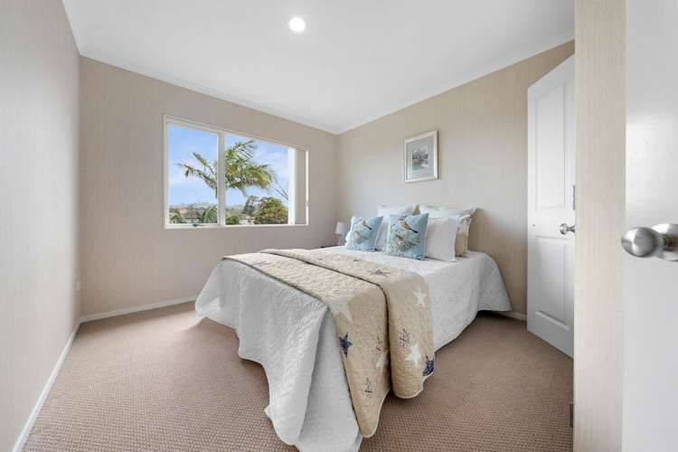 52 Salford Crescent Flat Bush_16