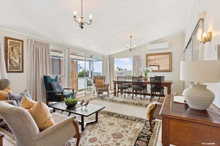 2/270 Lake Road Hauraki_7