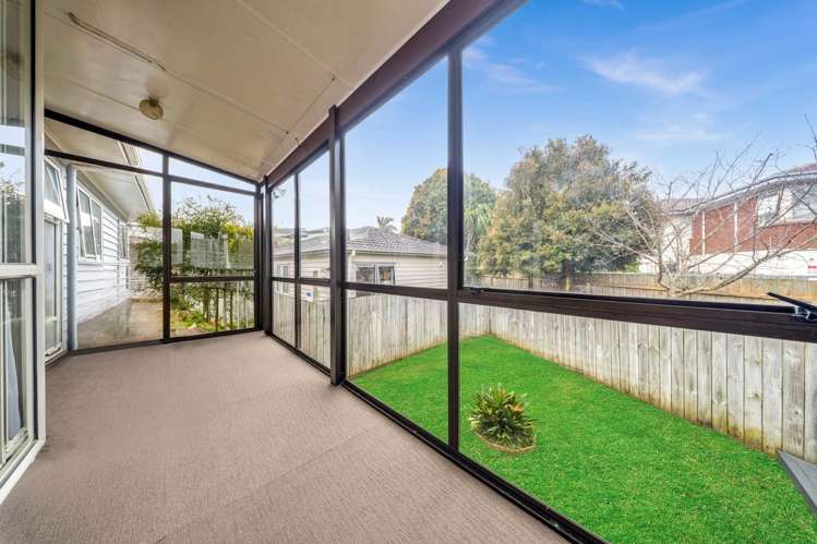 16 & 16A Mander Place Bucklands Beach_42