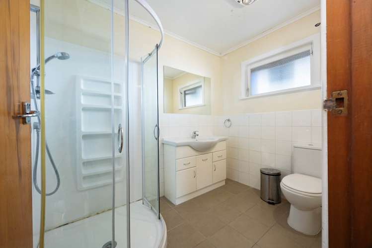 38 Longburn Road Henderson_10