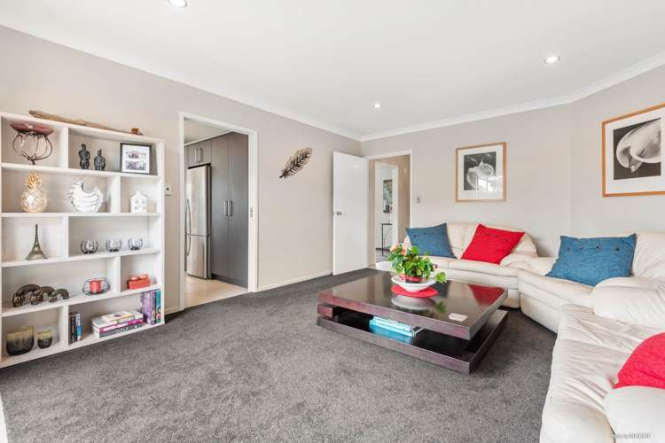 42 Ploughmans Avenue Pukekohe_9