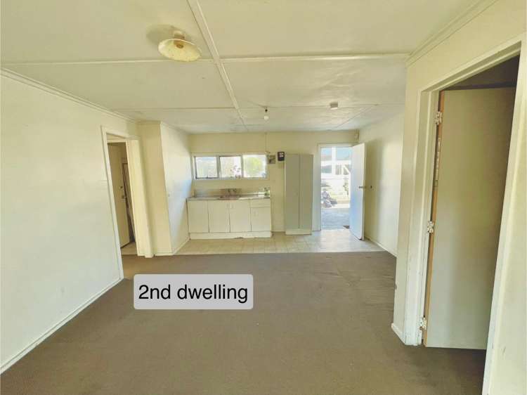 13 Chelburn Crescent Mangere_10