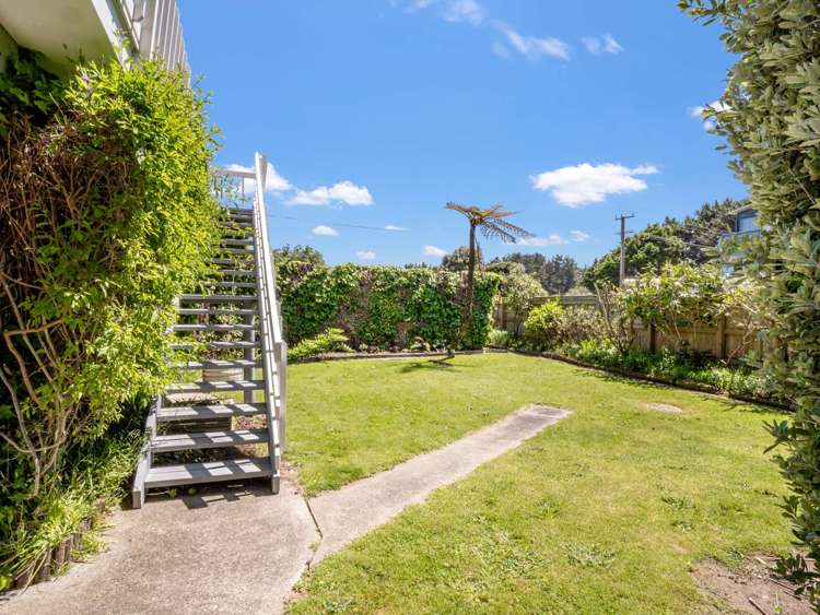 14 Manga-Pirau Street Waikawa Beach_24