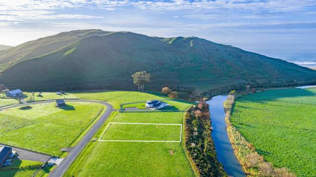 50 Punawaitai Road Pourerere_1