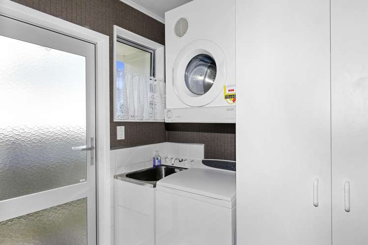 40 Outram Grove Kelson_12