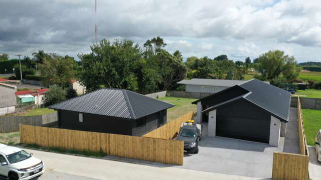 Brand new home and income in Paengaroa