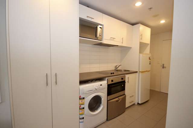 6j/23 Emily Place Auckland Central_3