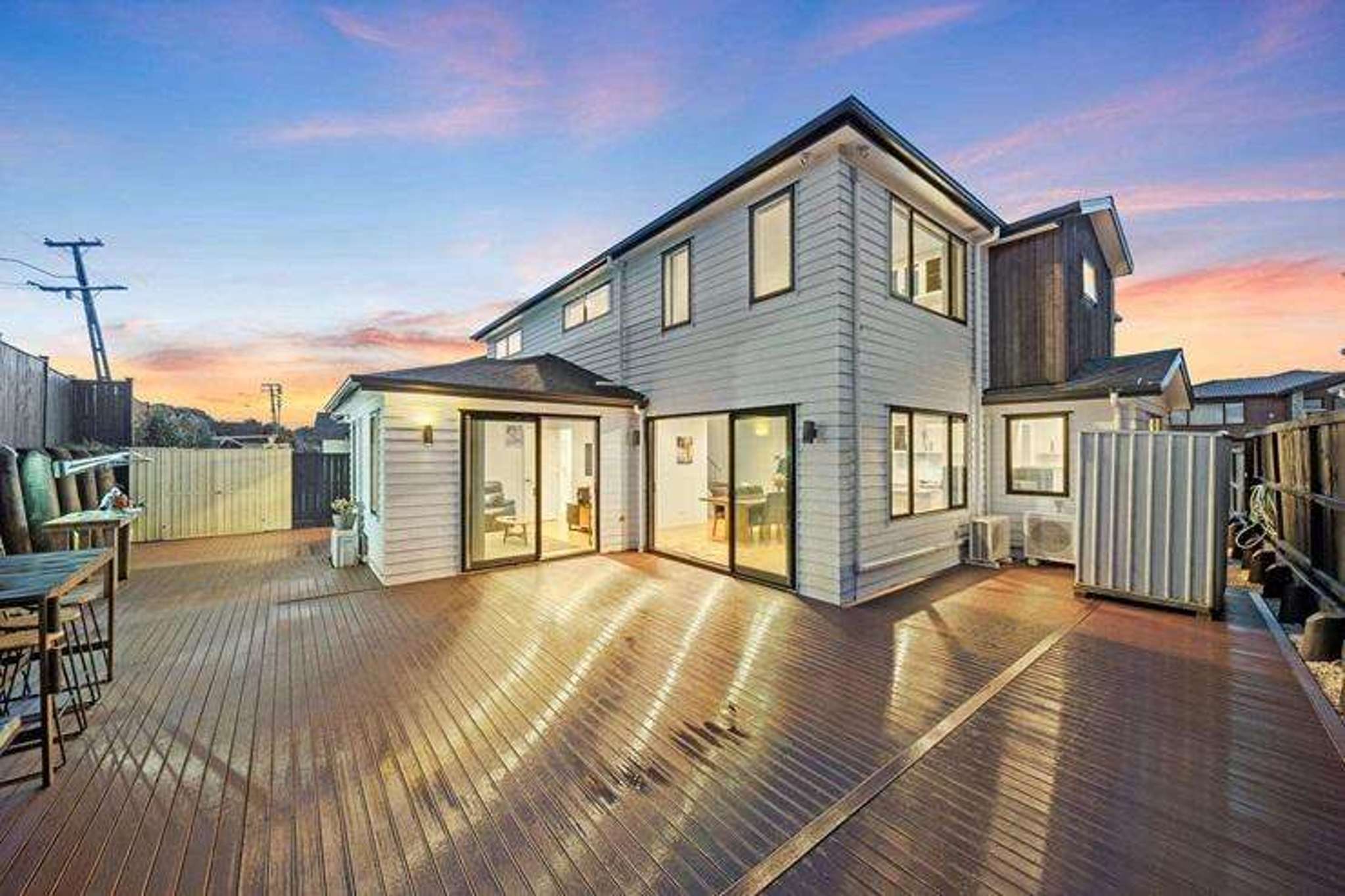 $1 reserve twist: South Auckland family beats 26 bidders to home they saw just minutes before