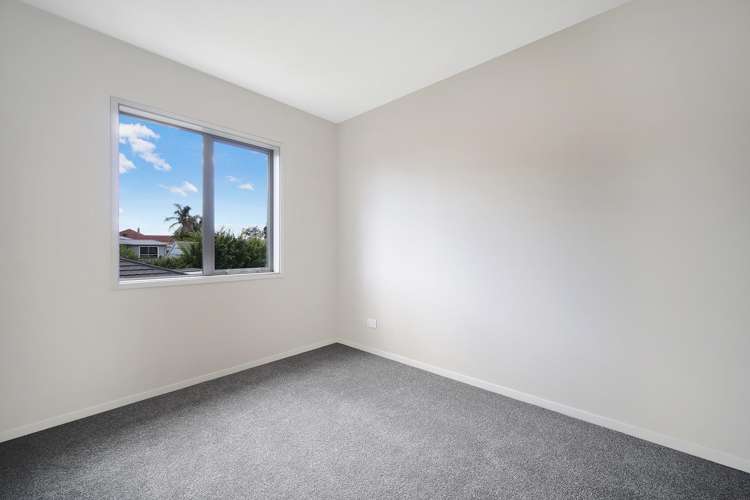 2/70 Clevedon Road Papakura_6