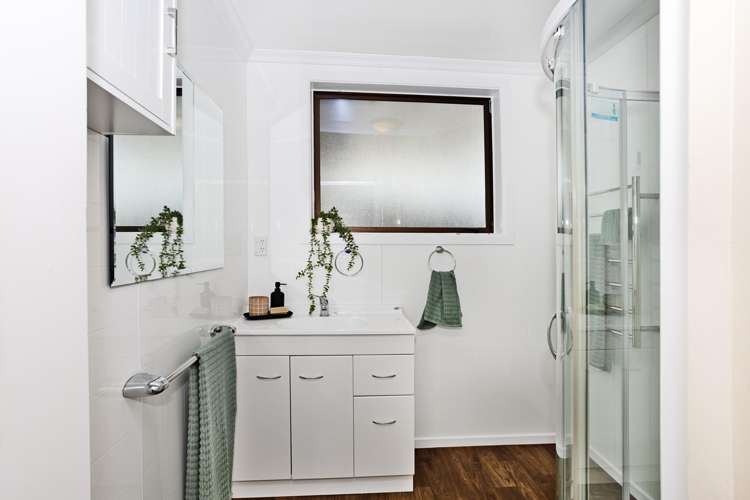 196 Chelmsford Street Windsor_16