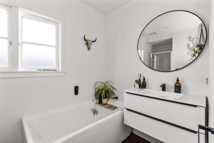 709 Grove Road Mayfair_13