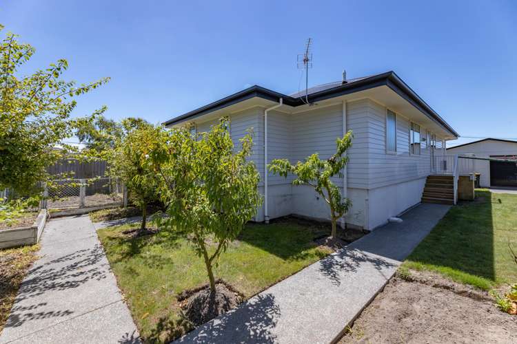 20 Portchester Street Aranui_16