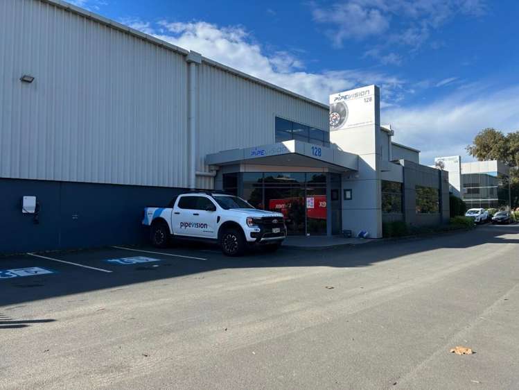 128 Hugo Johnston Drive Penrose_2