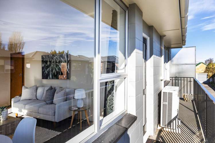 2/94 Huxley Street Sydenham_13