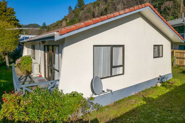 10 Waterdale Way The Brook_11