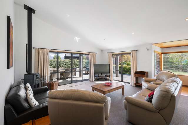 8 Baker Grove Wanaka_2