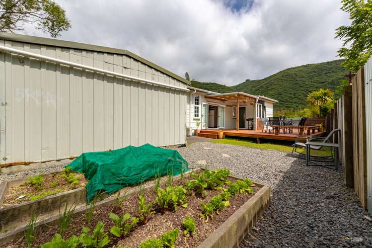 63h Black Beech Street Birchville_16