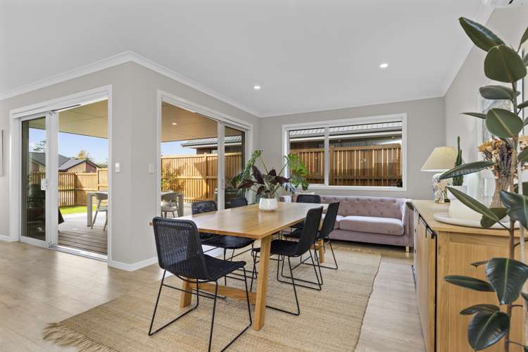 11 Jarrett Terrace Leamington_10