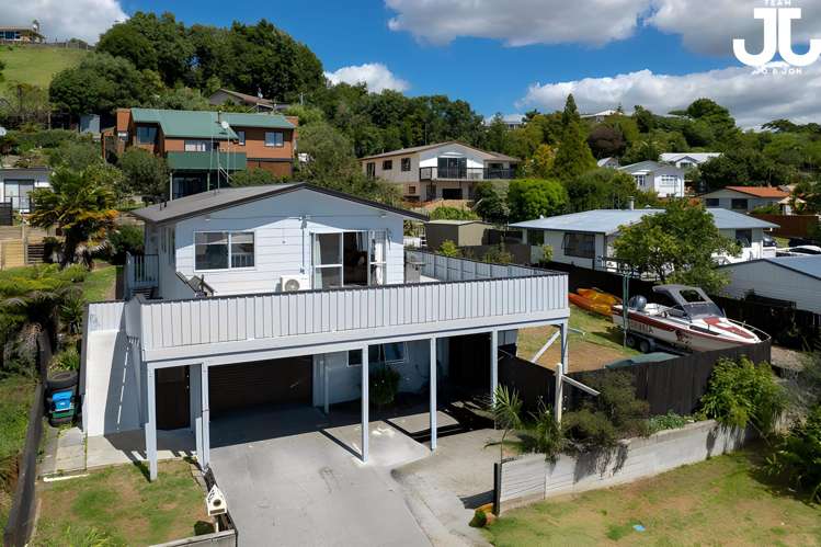 82 Laurence Street North_0