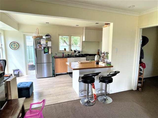 1/3 Mackenzie Street Te Atatu South_4