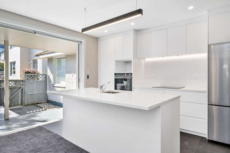 11/53 Manor Place Dunedin Central_1