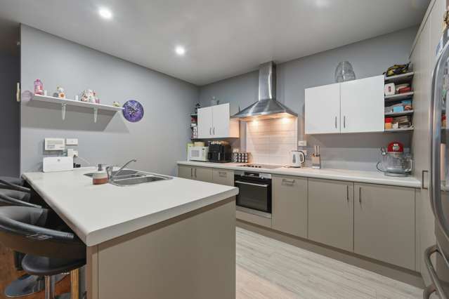 8 St Monica Lane Woolston_3