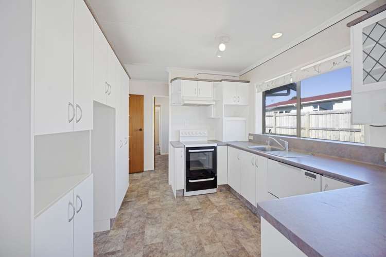 11 Towai Street_3
