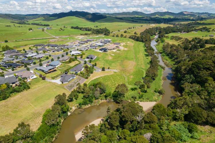 12 Admiralty Drive Paihia_9