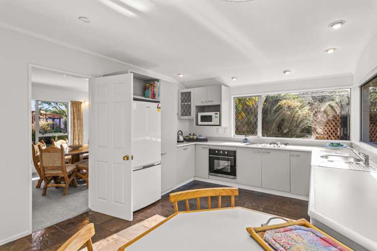 10 Cedar Drive Paraparaumu Beach_11